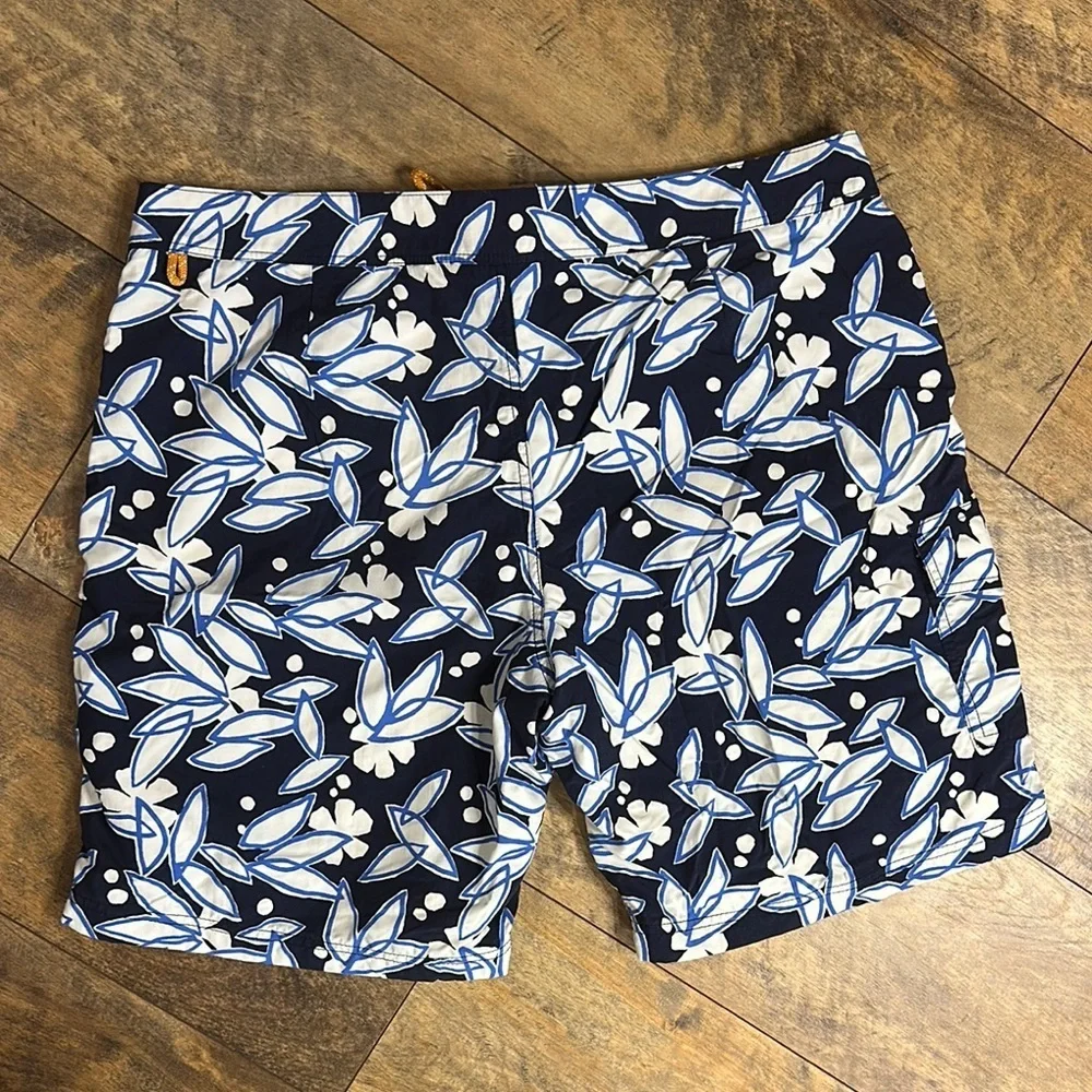 J. CREW Men’s Floral Print Swim Trunks, 35 W, EUC
